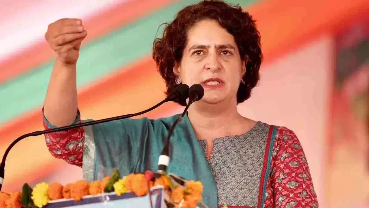 وائناڈ میں قبائلی طالبات کو بیت الخلاء کی سہولت سے محرومی، پرینکا گاندھی نے حالات پر گہری تشویش ظاہر کی