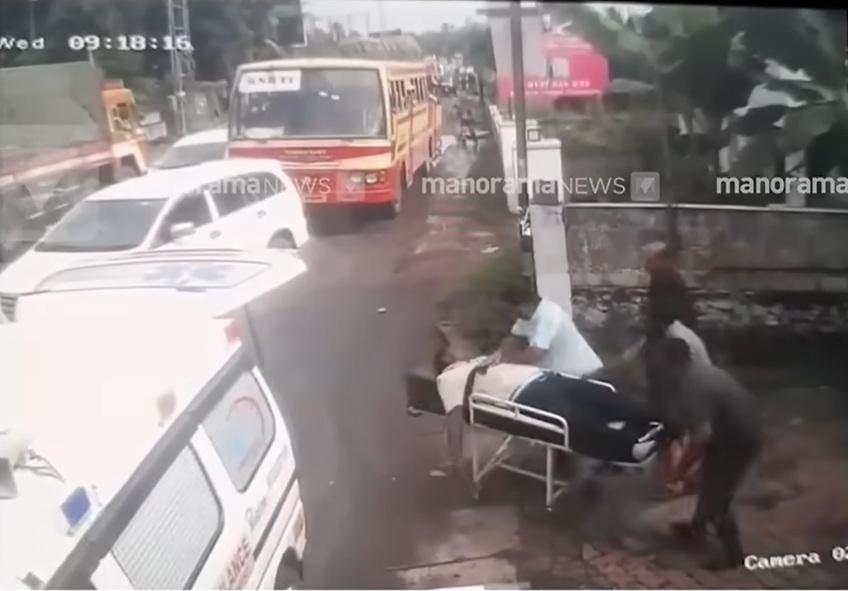 کیرالہ میں ٹریفک جام کے دوران کار چلاتے ہوئے شخص کو دل کا دورہ؛ دو نرسوں نے بروقت سی پی آر دے کر جان بچائی