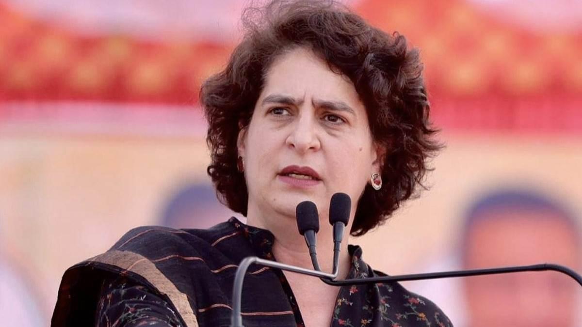 ’بھائیو-بہنو! آپ کے ساتھ بڑا کھیل ہو رہا ہے‘، مصطفیٰ آباد میں عآپ اور بی جے پی پر پرینکا گاندھی کا وار