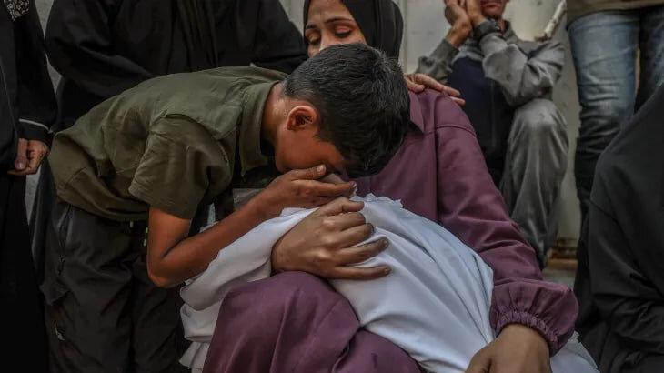 غزہ میں انسانی بحران شدید، اسرائیل کی بمباری سے 100 فلسطینی شہید، 440 زخمی