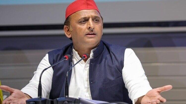 بجٹ پر اکھلیش یادو کا سخت حملہ، کسان و غریب نظرانداز؛ ووٹر لسٹ سے نام کٹوانے کی سازش کا بھی الزام