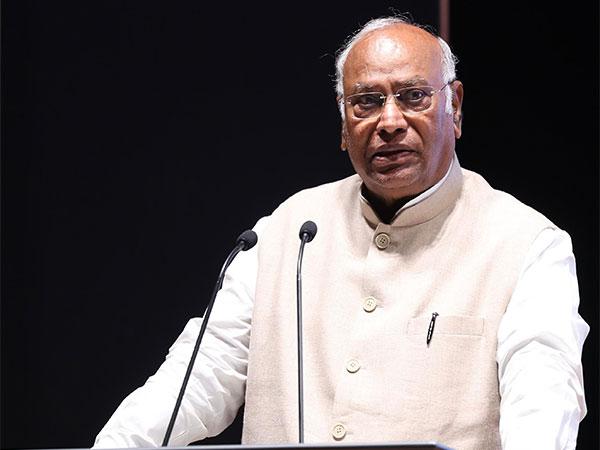 کانگریس صدر کھرگے کا مطالبہ: زوبین گرگ کی موت کی تحقیقات آزاد اور منصفانہ ہونی چاہئیں