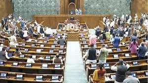 لوک سبھا سے اپوزیشن کے 8 ارکان پورے بجٹ اجلاس کے لیے معطل