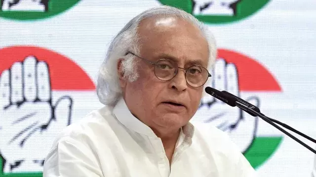 جے رام رمیش کا طنز: ’فریکوئنٹ فلائر‘ وزیر اعظم وطن لوٹے، اب منی پور اور ترقیاتی مسائل پر دھیان دیں