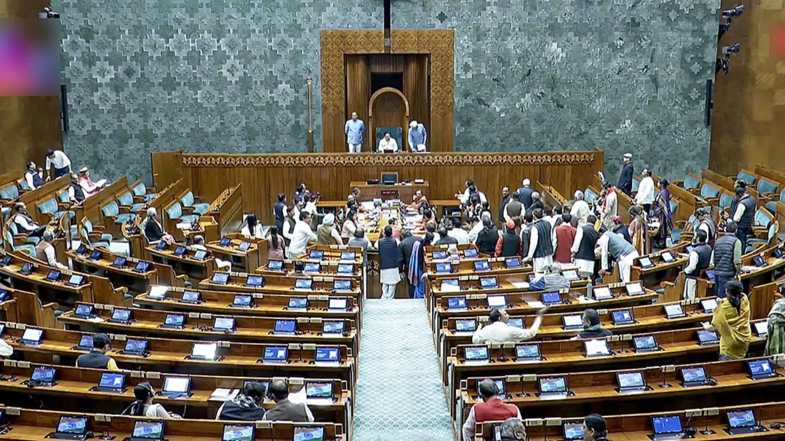 پارلیمنٹ: ’وندے ماترم‘ پر 8 دسمبر اور انتخابی اصلاحات پر 9-10 دسمبر کو بحث کا فیصلہ